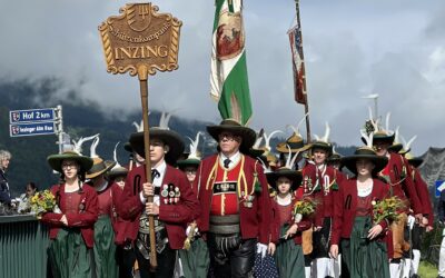 Bunte Vielfalt beim Bataillonsfest in Inzing