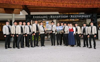 Schützenkompanie Ried-Kaltenbach gratuliert – Regimentsstandartenfähnrich ENGELBERT KLOCKER feiert seinen 80. Geburtstag