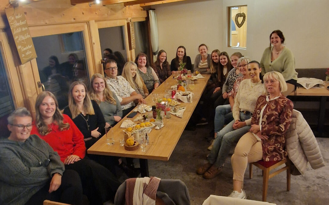 Marketenderinnentörggelen des Bataillons Kufstein