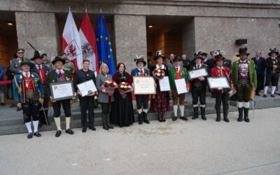 Hohe Auszeichnung für Bundesmarketenderin KATHRIN PLATZER
